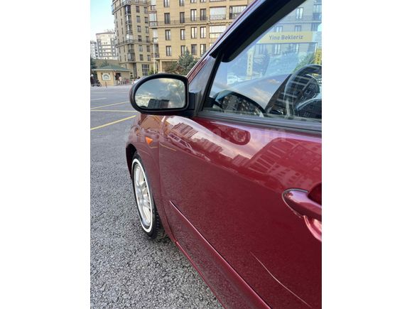 Sahibinden Ford Focus 1.6 Ghia 2002 Model 