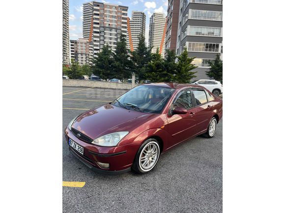 Sahibinden Ford Focus 1.6 Ghia 2002 Model 