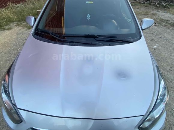 Sahibinden Hyundai Accent Blue 1.6 CRDI Mode 2012 Model 