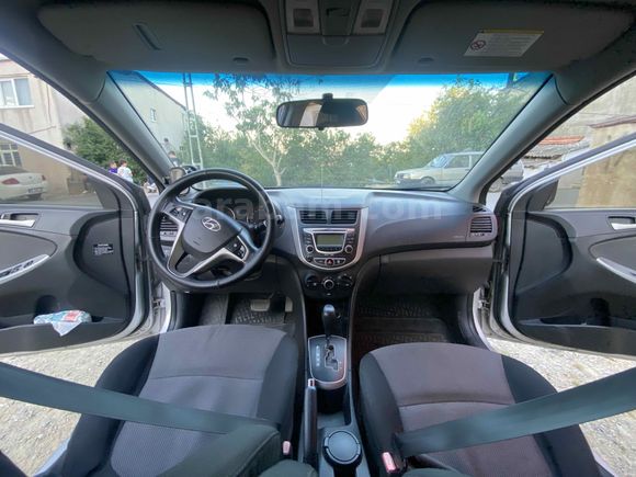 Sahibinden Hyundai Accent Blue 1.6 CRDI Mode 2012 Model 