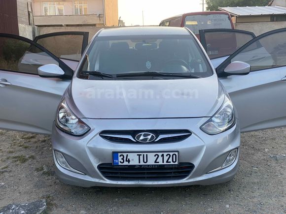 Sahibinden Hyundai Accent Blue 1.6 CRDI Mode 2012 Model 