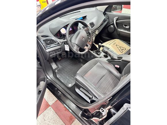Memurdan Renault Fluence 1.5 dCi Icon 2015 Model 