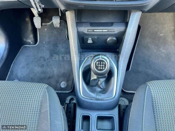 TEKİNDAĞ'dan 2024 YENİ FORD COURİER 1.5 DELUXE KREDİ SENET İLE