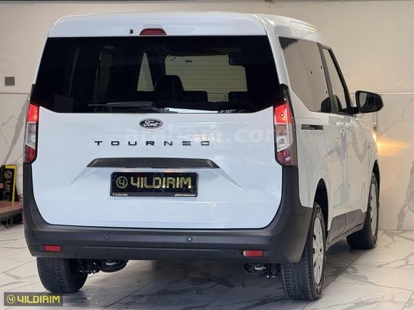 Yıldırım Auto'dan Hatasız Boyasız %20 tam kdv Ford Couirer