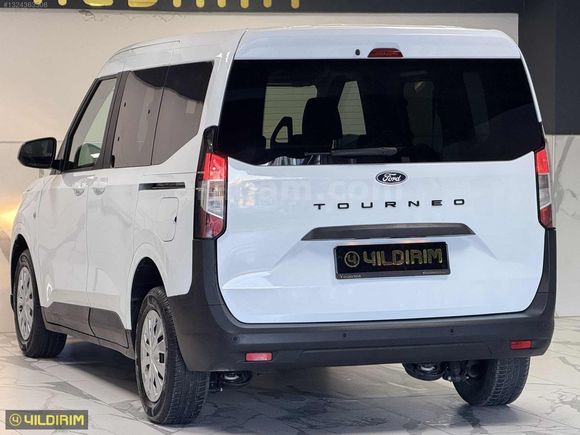 Yıldırım Auto'dan Hatasız Boyasız %20 tam kdv Ford Couirer