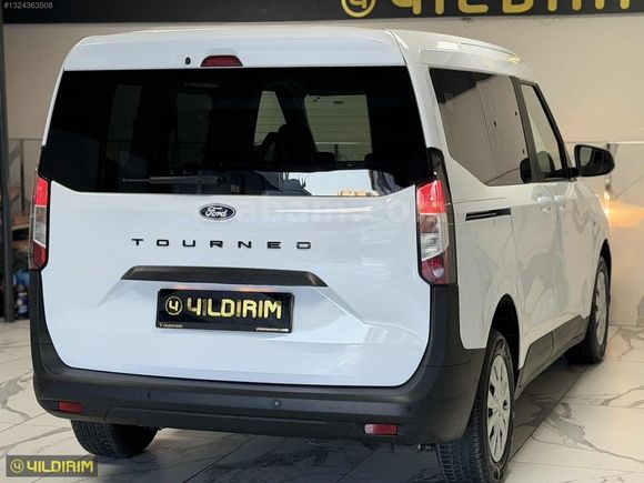 Yıldırım Auto'dan Hatasız Boyasız %20 tam kdv Ford Couirer