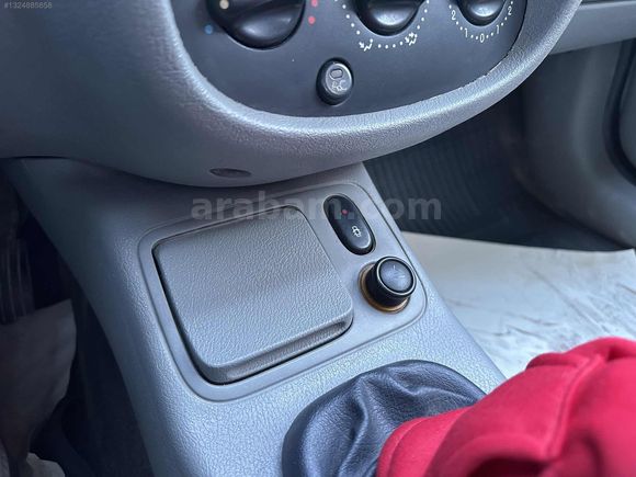 RENAULT CLİO 2004/2005 ÇIKIŞLI KLİMALI ÇELİK JANT