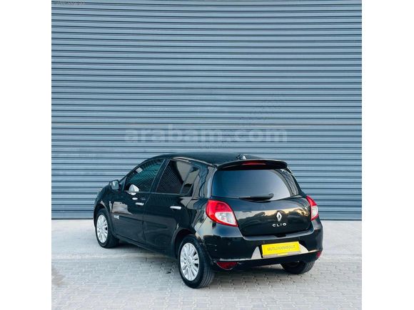 2011 MODEL CLİO KREDİ KARTINA 12 TAKSİT