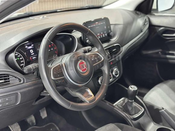 HATASIZ BOYASIZ KAYITSIZ 1.3 MULTİJET 48.000 KM