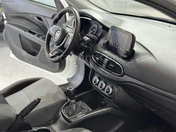 HATASIZ BOYASIZ KAYITSIZ 1.3 MULTİJET 48.000 KM