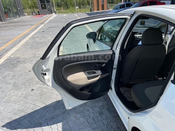 Sahibinden Fiat Linea 1.3 Multijet Active Plus 2012 Model  285.000 km Beyaz