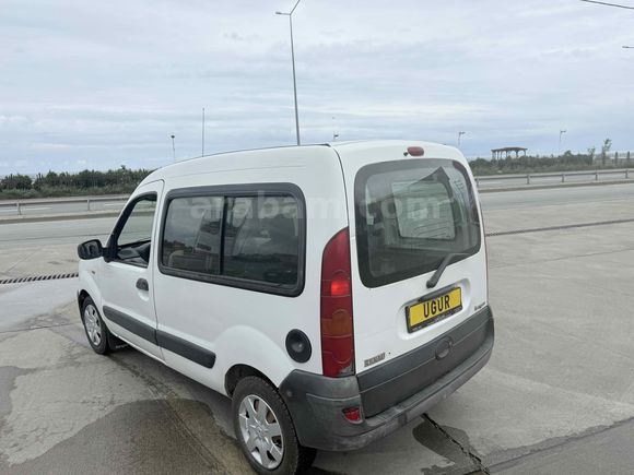 UĞUR OTO’DAN   2006 MODEL RENAULT KANGO TEK SÜRGÜLÜ KAPI KLİMALI RİZE/PAZAR