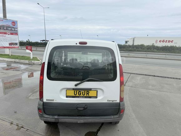 UĞUR OTO’DAN   2006 MODEL RENAULT KANGO TEK SÜRGÜLÜ KAPI KLİMALI RİZE/PAZAR