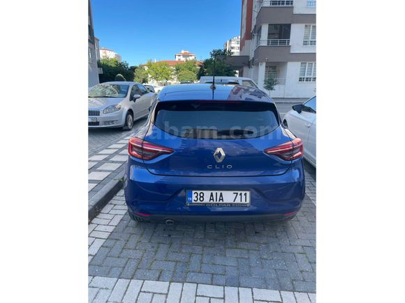 Renault Clio 1.0 SCe Joy 2023 Model 