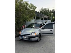 Sahibinden Renault Clio 1.4 RT 2000 Model  213.000 km Gri