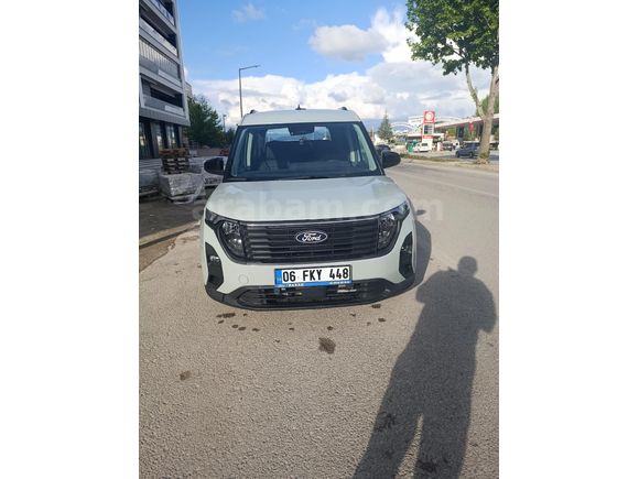 . Sahibinden Ford Tourneo Courier 1.5 EcoBlue Titanium 2025 Model