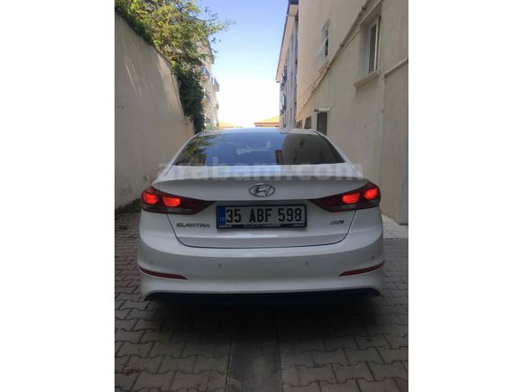 Sahibinden Hyundai Elantra 1.6 CRDi Style Plus 2017 Model  