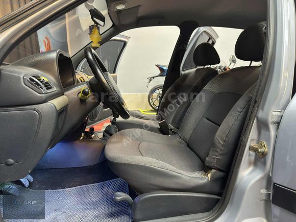 RENAULT CLİO 1.2 16V HATCHBACK 233KM+1 PARÇA BOYALI KLİMALI