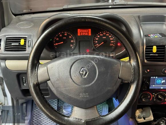 RENAULT CLİO 1.2 16V HATCHBACK 233KM+1 PARÇA BOYALI KLİMALI