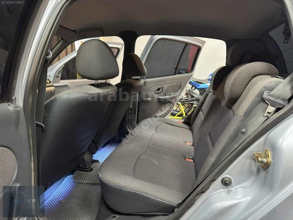 RENAULT CLİO 1.2 16V HATCHBACK 233KM+1 PARÇA BOYALI KLİMALI