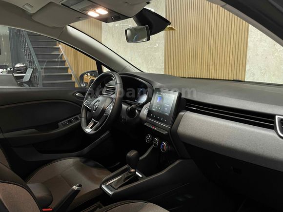 Sahibinden Renault Clio 1.0 TCe Evolution 2023 Model 