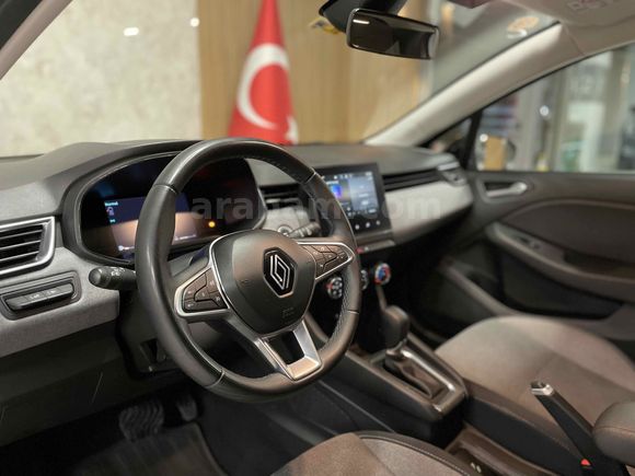 Sahibinden Renault Clio 1.0 TCe Evolution 2023 Model 