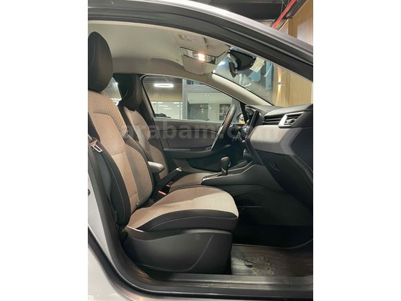 Sahibinden Renault Clio 1.0 TCe Evolution 2023 Model 
