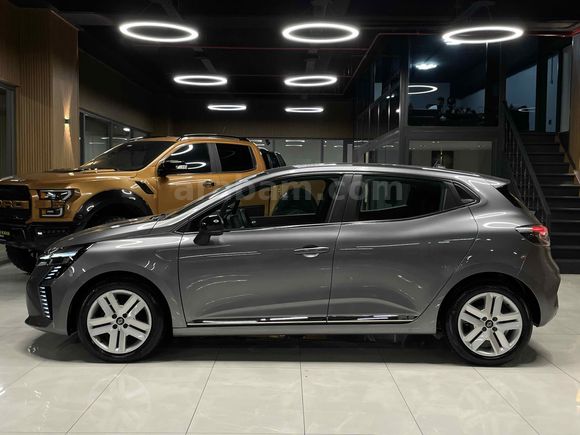Sahibinden Renault Clio 1.0 TCe Evolution 2023 Model 