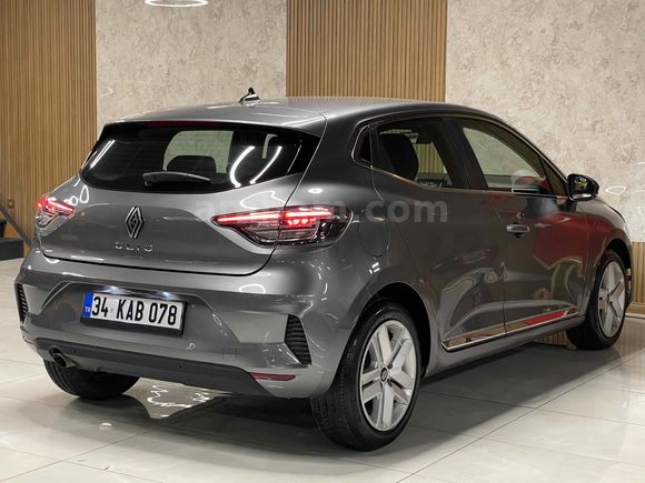 Sahibinden Renault Clio 1.0 TCe Evolution 2023 Model 