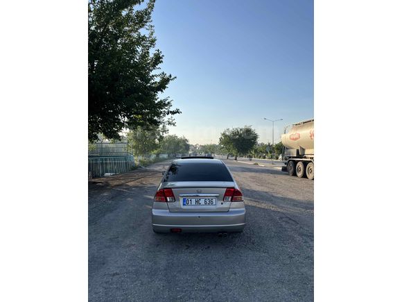 Sahibinden Honda Civic 1.6i VTEC ES 2003 Model 