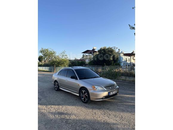 Sahibinden Honda Civic 1.6i VTEC ES 2003 Model 
