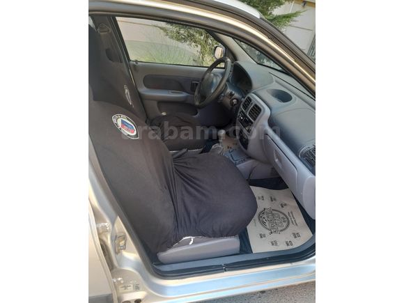 Sahibinden Renault Clio 1.4 RNA 2000 Model