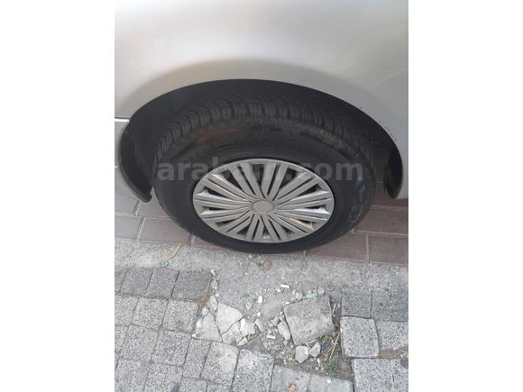 Sahibinden Renault Clio 1.4 RNA 2000 Model