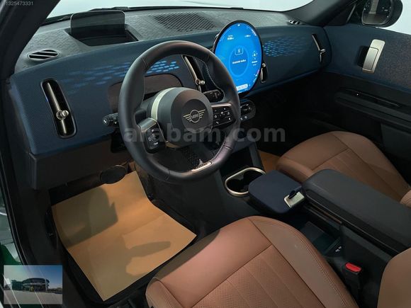 2025 Countryman-E Favoured / 7.209 KM