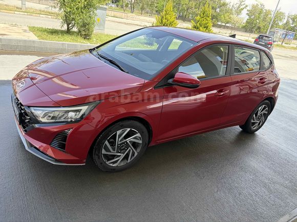 Sahibinden Hyundai i20 1.0 T-GDI Style 2025 Model 