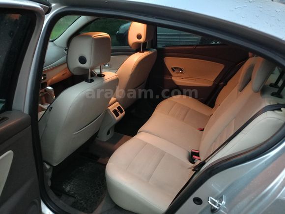 Sahibinden Renault Fluence 1.6 Icon 2013 Model