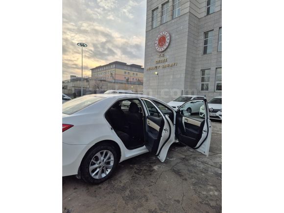 Sahibinden Toyota Corolla 1.4 D-4D Advance 2015 Model