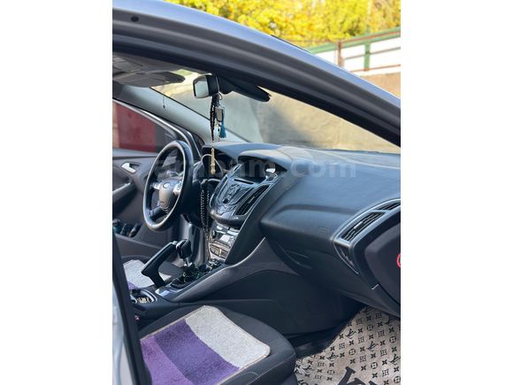 Emsalsiz Sahibinden Ford Focus 1.6 TDCi Comfort 2013 Model 