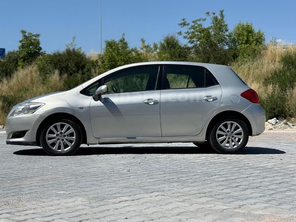 Sahibinden Toyota Auris 1.4 D-4D Elegant 2008 Model