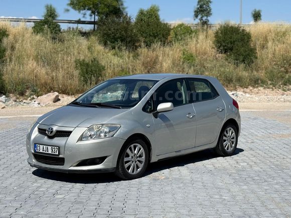 Sahibinden Toyota Auris 1.4 D-4D Elegant 2008 Model