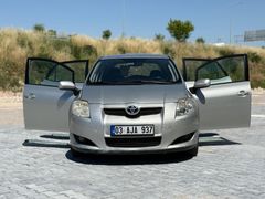 Sahibinden Toyota Auris 1.4 D-4D Elegant 2008 Model