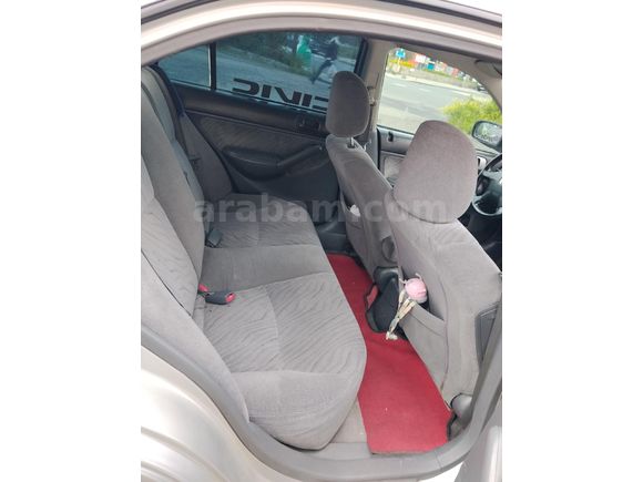Sahibinden Honda Civic 1.6i VTEC ES 2003 Model