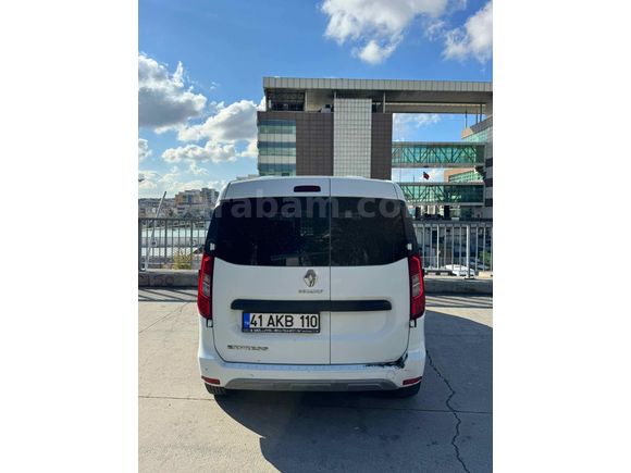 Sahibinden Renault Express Combi 1.5 BlueDCI Joy 2022 Model 