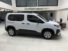 SÜMER | 2026 MODEL YENİ RİFTER 1.5 BLUEHDİ ALLURE (EAT8)130HP%20