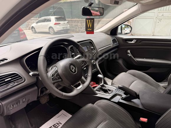 Sahibinden Renault Megane 1.5 dCi Touch Plus 2019 Model 