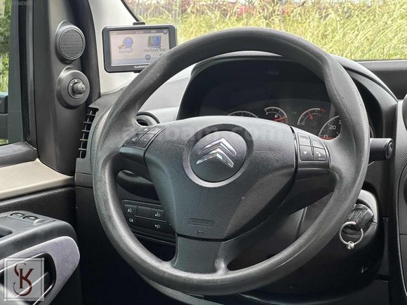 2012 172.000KMDE VİZYON PLUS DİREKSİYON TUŞLU-NAVİGASYON