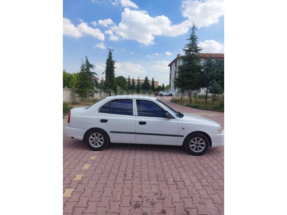 Sahibinden Hyundai Accent 1.3 LX 2001 Model