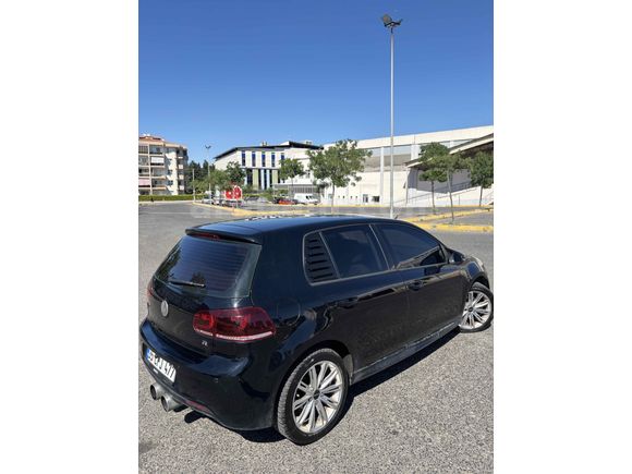 Volkswagen Golf 1.6 TDi Trendline 2012 Model 
