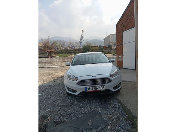 Sahibinden Ford Focus 1.6 TDCi Trend X 2017 Model  180.000 km Beyaz