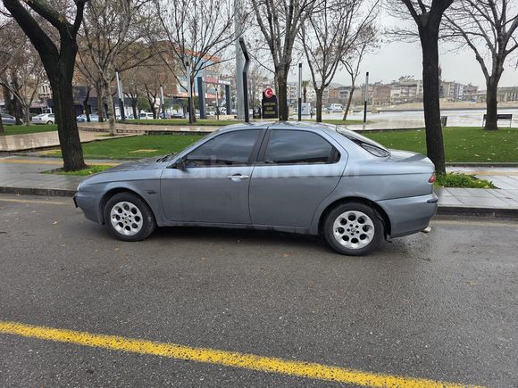 Öğretmenden Temiz Alfa Romeo 156 1.6 TS 2000 Model 